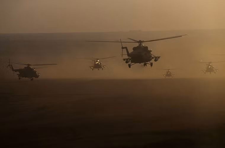 Một hình ảnh dễ nhận ra trong cuộc tập trận lần này của Quân đội Nga là có sự hiện diện rất lớn của trực thăng.