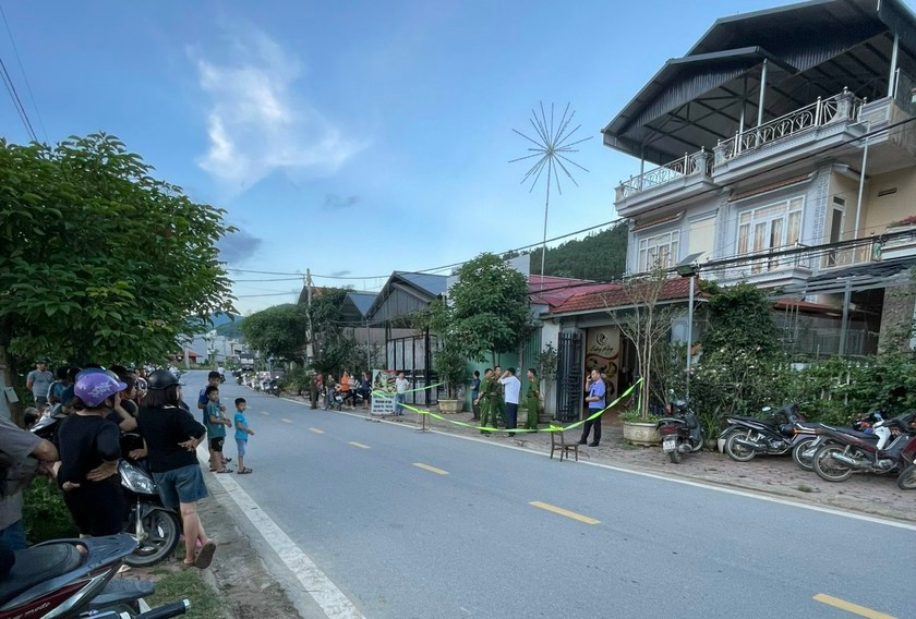 Lào Cai: Nghi do mâu thuẫn, chồng dùng dao chém vợ tử vong Lao Cai: Nghi do mau thuan, chong dung dao chem vo tu vong