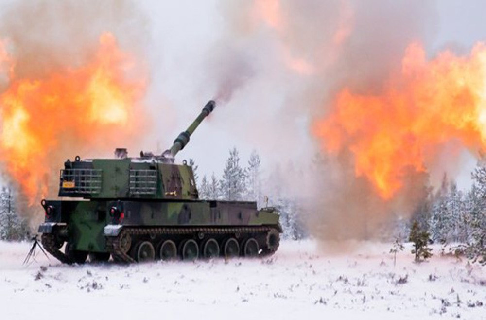 Với sự góp mặt của 18 hệ thống pháo tự hành K9 Thunder tối tân hàng đầu thế giới và lại được sự hỗ trợ của PzH-2000 từ Lithuania, Nga rõ ràng có lý do để lo lắng trước động thái của các nước vùng Baltic.