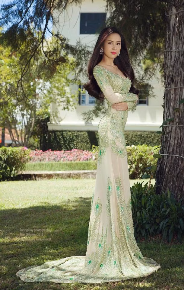 Với phương châm sống “Không ngừng đam mê”, người đẹp Nha Trang đã chứng tỏ cho mọi người thấy những khát vọng của cô đang từng ngày được thực hiện và trở thành hiện thực. Ảnh: FBNV.