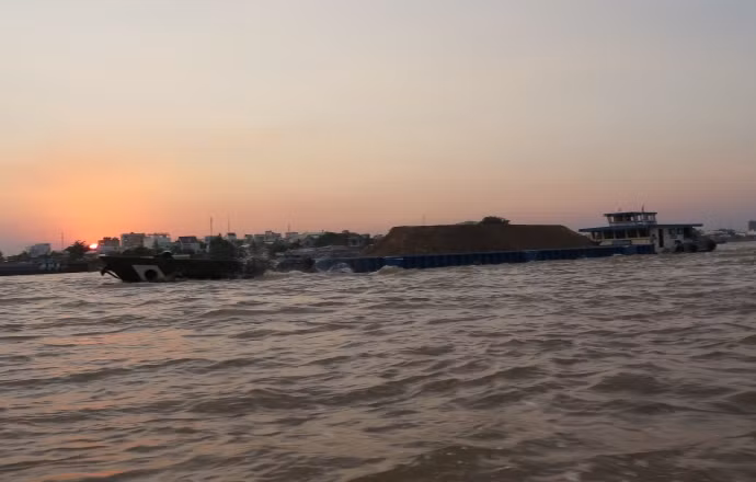 Quang Ninh: Hai nguoi tu vong do xa lan bi dam
