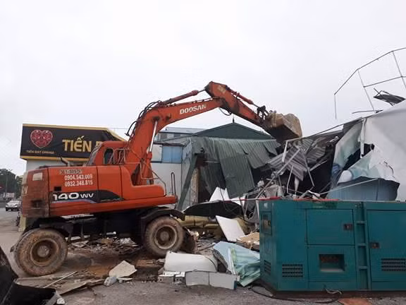 Dung hoat dong hang loat co so “chi ban hang cho khach TQ”-Hinh-3