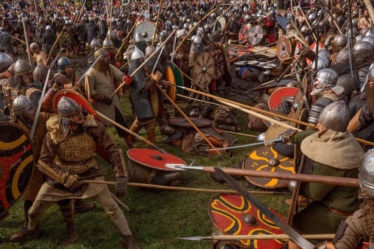 Kết quả nghiên cứu cũng chỉ ra người phụ nữ này qua đời ở độ tuổi 30 và có thân hình cao lớn - với chiều cao ít nhất là 1,7m.