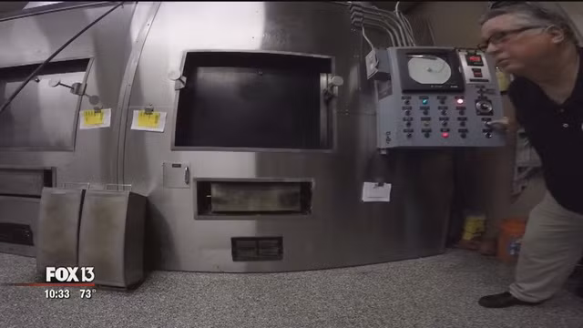 Thêm nữa, con người sẽ không còn gặp phải khó khăn cũng như chi trả một khoản tiền lớn để tìm được mộ phần để mai táng người thân tại những thành phố "đất chật người đông" như hiện nay.