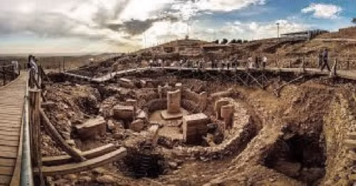Do Gobekli Tepe có niên đại lâu đời như vậy khiến các nhà khoa học không khỏi bối rối vì cho rằng, con người khi ấy thậm chí còn chưa phát triển nông nghiệp. Chính vì vậy, cấu trúc thời tiền sử tại Gobekli Tepe có thể thay đổi cách nhìn của khoa học đối với nền văn minh thời tiền sử.