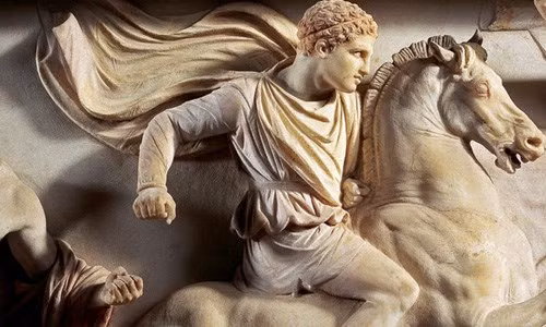 Họ được huấn luyện chuyên nghiệp, sử dụng thành thạo nhiều binh khí. Đây chính là lực lượng giúp Alexander Đại đế thực hiện các cuộc chinh phạt thành công.