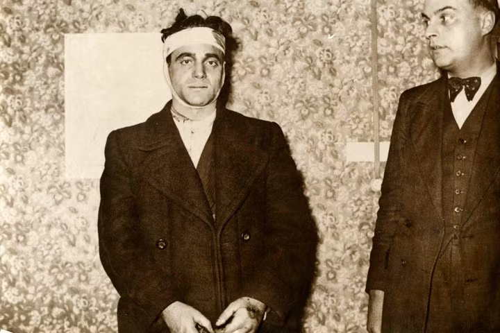 Eugène Weidmann lúc mới bị bắt.