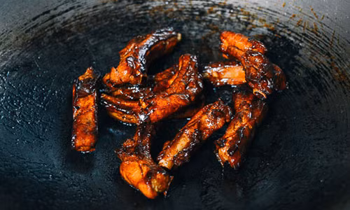 Tuyệt chiêu làm sườn xào mật ong thơm lừng ăn là nghiện - Hình 2 Tuyet chieu lam suon xao mat ong thom lung an la nghien-Hinh-2