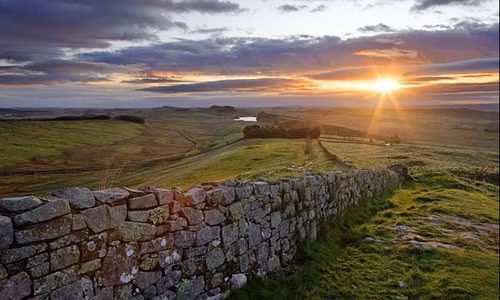Ông cho rằng, khả năng các dãy tường thành được xây dựng vào thời kỳ Đồ Sắt cao hơn. Các chuyên gia sẽ tiếp tục nghiên cứu sâu hơn để giải mã những bí ẩn còn bỏ ngỏ về "Vạn Lý Trường Thành" của Siberia.