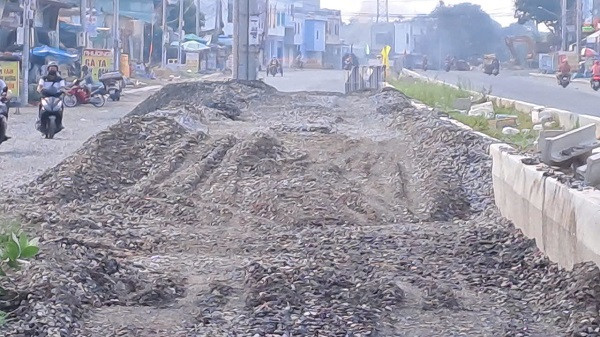 BR - VT: Can canh goi thau duong Binh Gia co nguy co cham tien do-Hinh-9