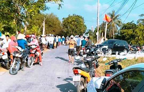 Bi “dao chich” tan cong, chu nha va ke trom cung tu vong