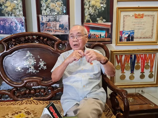 Cuu tu Hoa Lo va ky uc Ngay Cach mang Thang Tam suc soi