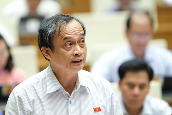 GS.TS Nguyen Thanh Phuong: Can co chuong trinh hoc bong cho sinh vien gioi