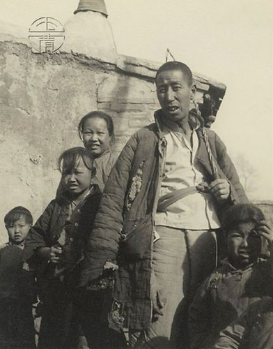 Một gia đình gồm 5 người ở Bắc Kinh. Ảnh: sina.com.cn.