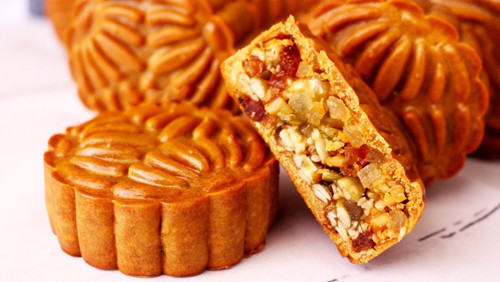 Ước tính, một chiếc bánh nướng nhân thập cẩm có lượng đường, calo tương đương 2 bát tô mì và 2 quả trứng. Người tiểu đường ăn vào cần chạy 15km mới có thể tiêu thụ hết chỗ năng lượng nạp vào.