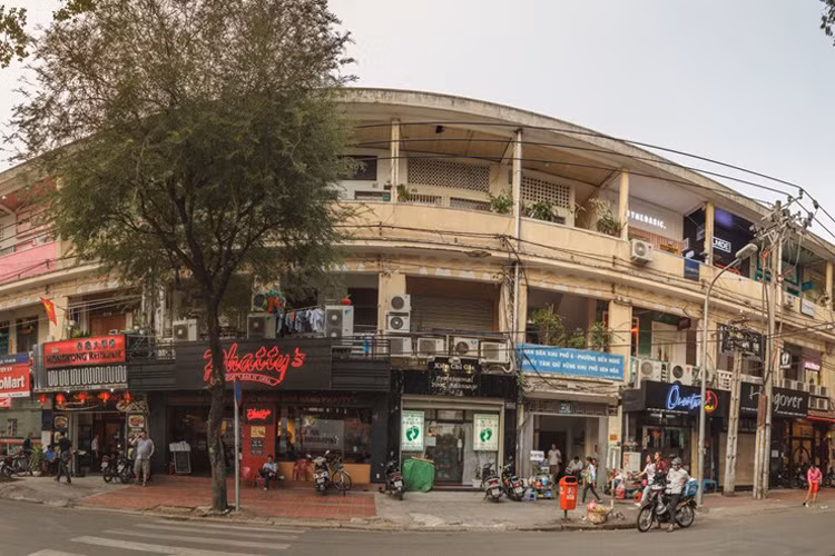 Anh: Cho thoi trang trong chung cu cu ca tram nam tuoi o Sai Gon