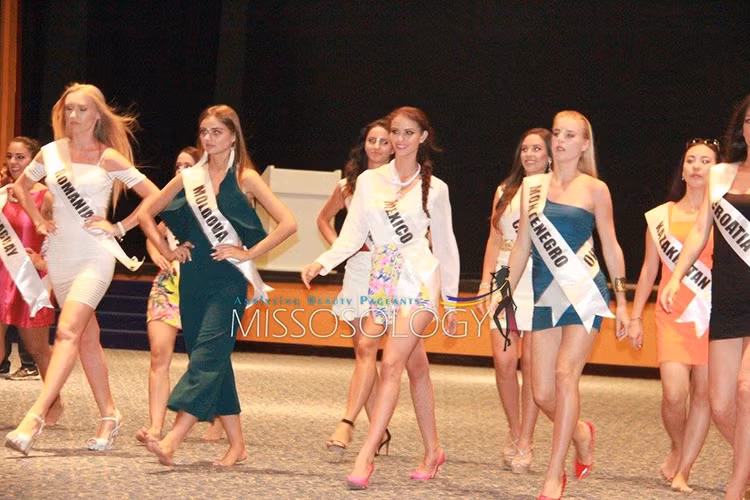 Ban giám khảo cuộc thi sẽ chọn ra top 20, top 10 và top 5 trước khi quyết định người đẹp giành ngôi vị hoa hậu và á hậu.