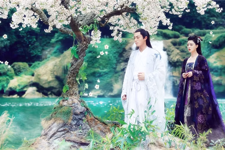 Bạch Tử Họa và Tử Huân thượng tiên (Tưởng Hân) cùng trò chuyện trong khung cảnh lãng mạn.