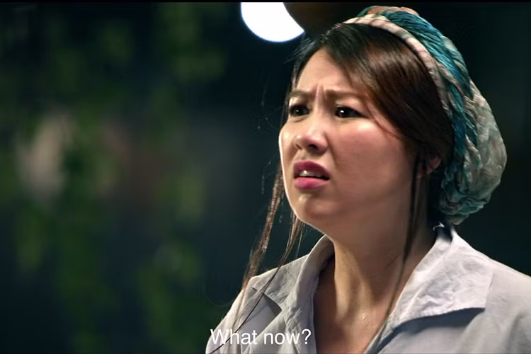 Cùng với Johnny Trí Nguyễn, Tiến Luật, Lê Khánh cũng làm vú em bất đắc dĩ trong hành trình bá bạo này.