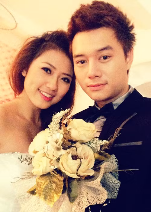 Trong “Khi người đàn ông góa vợ bật khóc”, Anh Dũng đóng cặp với nữ diễn viên Thủy Tiên. Khi bộ phim lên sóng vào năm 2013, cả hai trở thành cặp đôi được yêu mến. Vai Bảo Khánh trong phim cũng đã giúp tên tuổi của Anh Dũng được khán giả biết đến. Ảnh: VTV