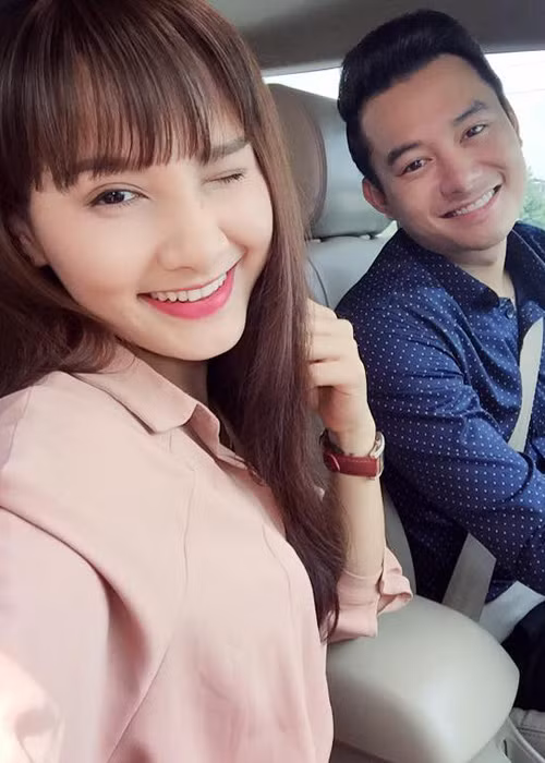 Bảo Thanh luôn tranh thủ chụp ảnh nhí nhảnh mọi lúc mọi nơi. Ảnh: FBNV