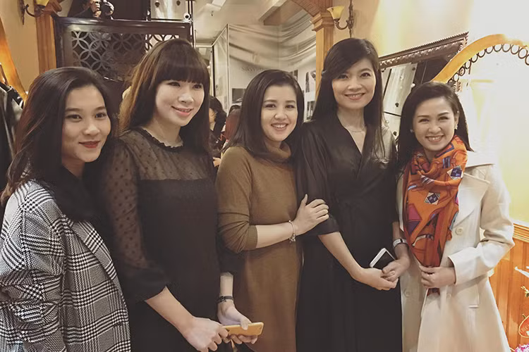 Nữ MC của Chào buổi sáng không chỉ xinh đẹp mà còn sôi nổi, nhiệt huyết với nhiều ý tưởng kinh doanh. Ảnh: FBNV