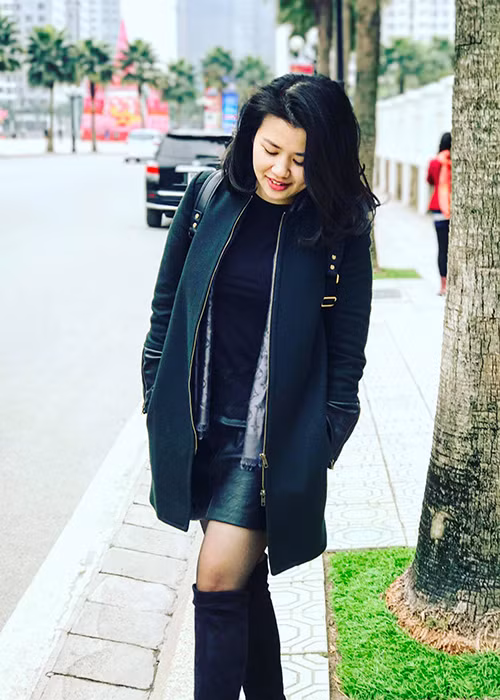 Khi quyết định chia tay công việc truyền hình, gia đình MC Ngọc Diệp từ bố mẹ, chồng đến bạn bè đều phản đối rất kịch liệt. Ảnh: FBNV