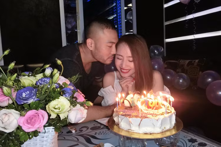 Sau 3 năm Quỳnh Nga lập gia đình, fans vẫn chưa nhận được tin vui từ vợ chồng cô. Nói về chuyện con cái, Quỳnh Nga cho biết, cô muốn mọi thứ tùy duyên. Ảnh: FBNV