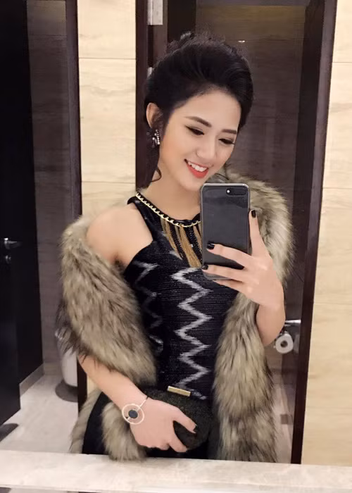 Nàng dâu khiến mẹ chồng khó tính khốn khổ trong phim "Sống chung với mẹ chồng" cũng từng vướng tin đồn hẹn hò với Đăng Dũng của "5S Online". Tuy nhiên, cô một mực phủ nhận. Ảnh: FBNV