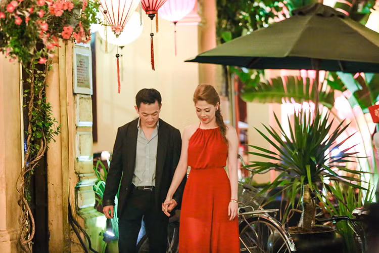 Sau khi game show Trời sinh một cặp đóng máy, giọng ca “Búp bê” sẽ trở lại Mỹ với lịch diễn mỗi tuần.