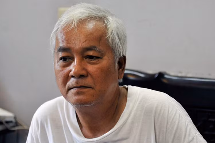 Trong một cuộc phỏng vấn với Vietnamnet, diễn viên Duy Thanh từng chia sẻ, bản thân xuất thân là diễn viên sân khấu nhưng lại tham gia điện ảnh nhiều hơn. “Nếu biết thì khi xét danh hiệu tôi không nộp hồ sơ lĩnh vực sân khấu mà nộp sang điện ảnh thì có khi cũng được danh hiệu đó rồi”, nam diễn viên phim “Đất và người” nói. Ảnh: Zing