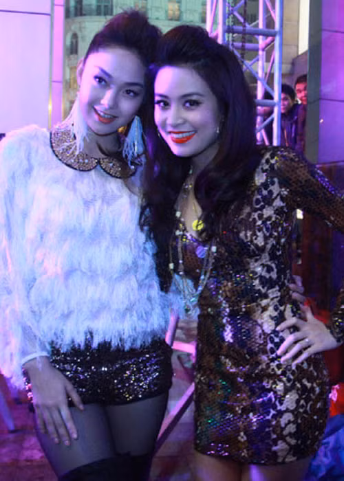 Khi Minh Hằng ra Hà Nội, cô thường xuyên gặp gỡ trò chuyện cùng Hoàng Thùy Linh. Ngược lại, khi Hoàng Thùy Linh Nam tiến, Minh Hằng là người luôn quan tâm người bạn thân của mình. Ảnh: Giáo dục Việt Nam