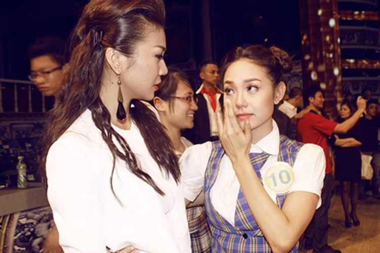 Gần đây, Minh Hằng tiết lộ chính Thanh Hằng là người đề cử cô vào vị trí ghế nóng tại The Face 2017. Theo lời Minh Hằng, cô còn được đàn chị thân thiết an ủi, động viên sau khi mất vị trí huấn luyện viên The Face do bị chèn ép. Ảnh: Zing