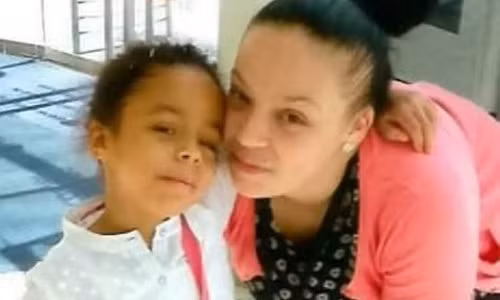 Anh: Hieu truong lam gia bang chung ve cai chet cua hoc sinh