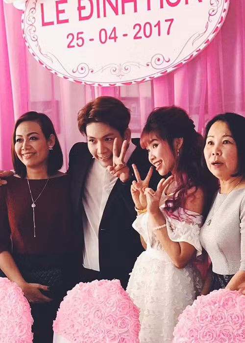 Xon xao Khoi My lam le an hoi voi Kelvin Khanh-Hinh-2