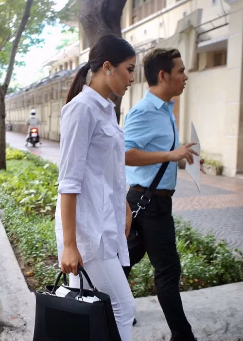 Sau khi Nguyễn Thị Thành đã giải trình với Sở Văn hóa, Thể thao và Du lịch TP HCM, không ít khán giả tò mò án phạt dành cho cô ra sao. Còn nhớ, trước đó, Cục Nghệ thuật Biểu diễn đã yêu cầu xử lý nghiêm vụ Nguyễn Thị Thành thi chui. Ảnh: Saostar