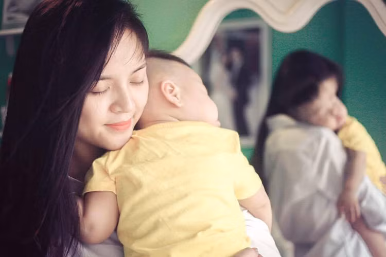 Sau thời gian dài lùm xùm của Chí Nhân lắng xuống, Thu Quỳnh mới thoải mái trải lòng về cuộc hôn nhân đầy sóng gió của mình. Ảnh: FBNV