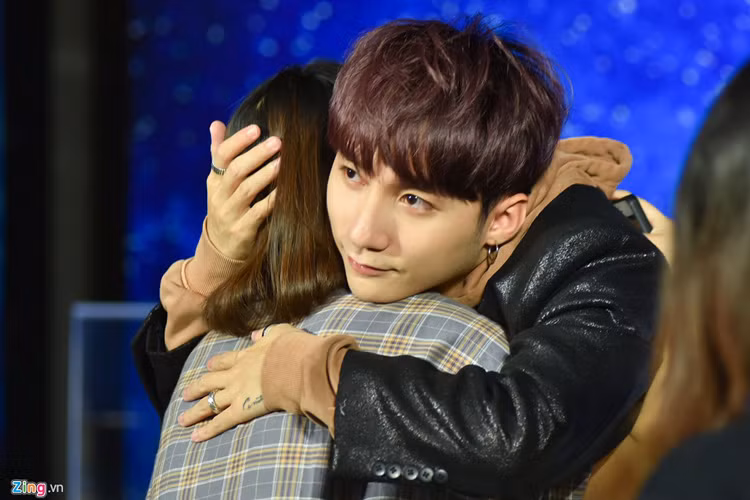 Kết thúc buổi fansign, Sơn Tùng sẽ tới biểu diễn tại một sự kiện trên đường Nguyễn Trãi (Hà Nội).