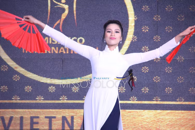 Dù vướng ồn ào thi chui, người đẹp gốc Bắc Ninh tỏ ra không mấy bận tâm để tập trung hết sức mình vào cuộc thi. Ảnh: Missosology