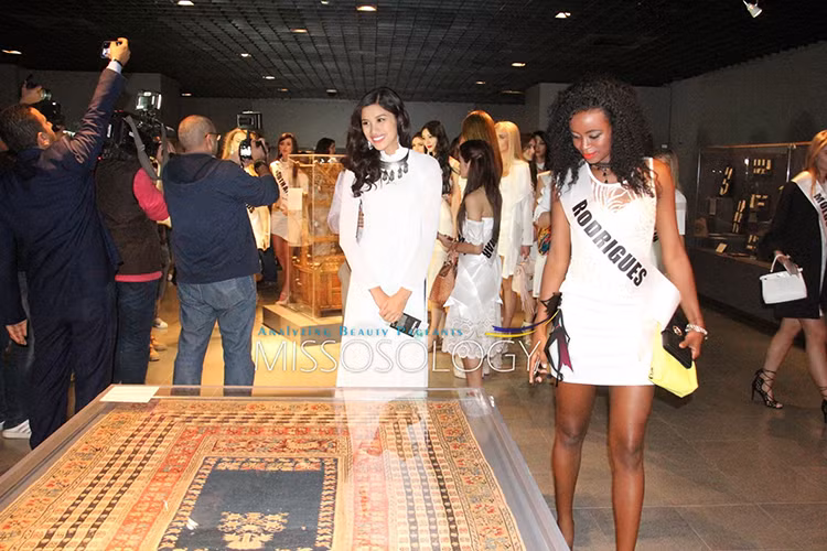 Nguyễn Thị Thành thể hiện phong độ khá tốt trong những ngày đầu khi luôn tươi tắn trước ống kính truyền thông nước ngoài. Ảnh: Missosology