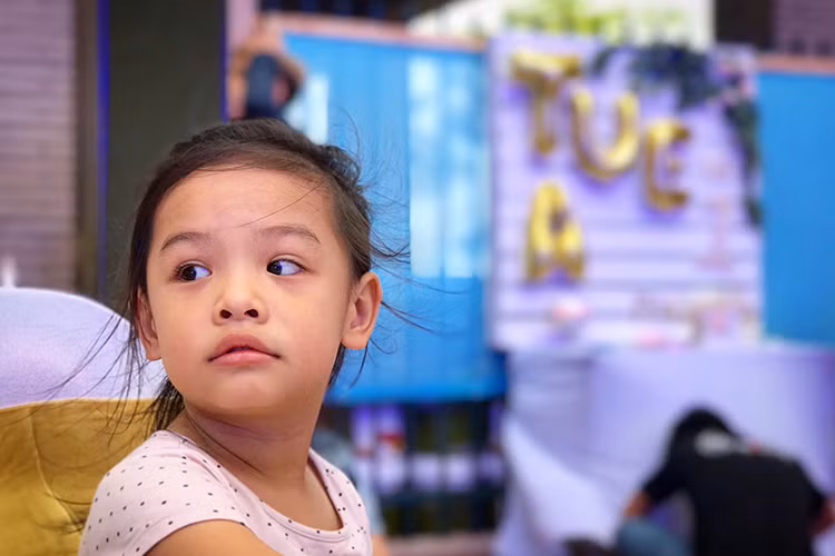 Bé Tuệ Lâm chào đời vào ngày 1/11/2012 chỉ sau vài tháng bố mẹ làm đám cưới. Ảnh: FBNV