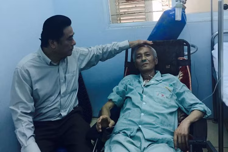 Duy Thanh và Mạnh Cường vốn đóng chung phim "Lựa chọn cuối cùng". Đây cũng là bộ phim cuối cùng của Duy Thanh. Ảnh: FBNV