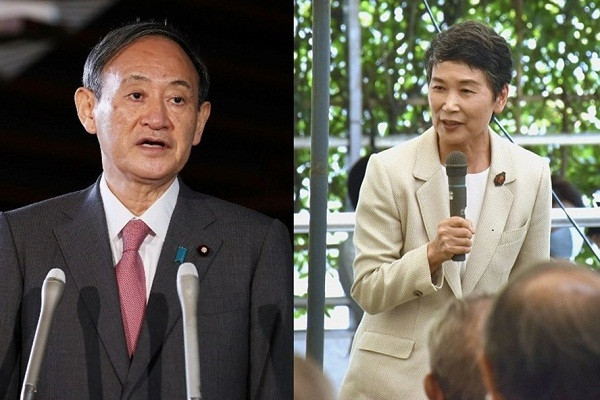 Được biết, ông Suga Yoshihide và phu nhân Mariko gặp nhau khi ông Suga đang làm thư ký cho cựu nghị sĩ Hạ viện Nhật Bản Hikosaburo Okonogi. Theo Jiji Press, em gái bà Mariko làm cùng văn phòng với ông vào thời điểm đó. Ảnh: Kyodo.