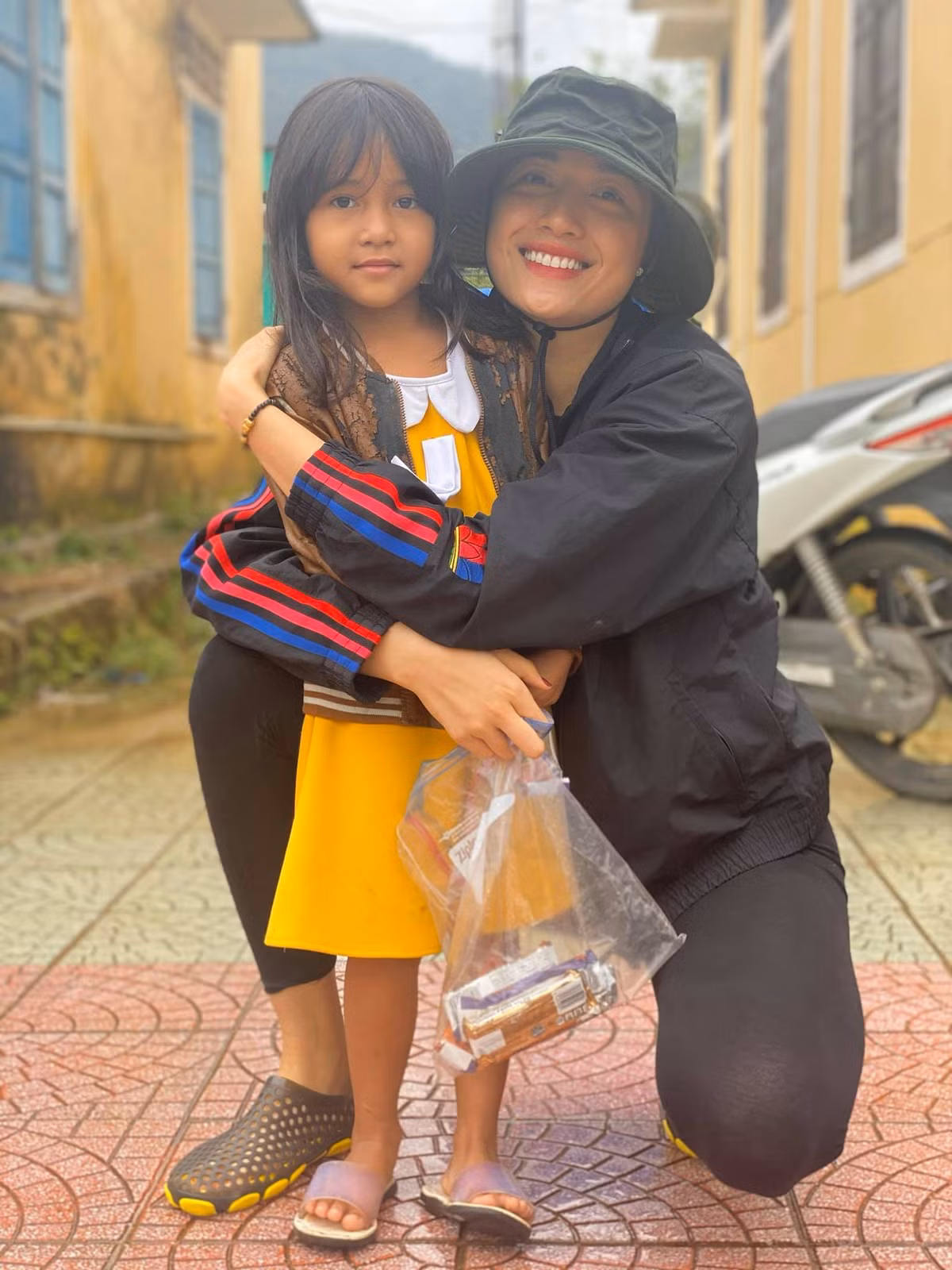 Thuy Tien: “Khi nguoi ta vao duong cung mot la cuu hai la khong“-Hinh-5