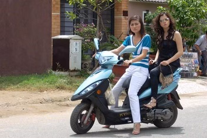 Ngoc Lan tai ngo Ly Nha Ky sau 12 nam dong chung phim-Hinh-2