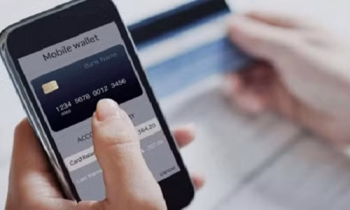 Mách bạn cách nhận biết smartphone bị theo dõi Mach ban cach nhan biet smartphone bi theo doi