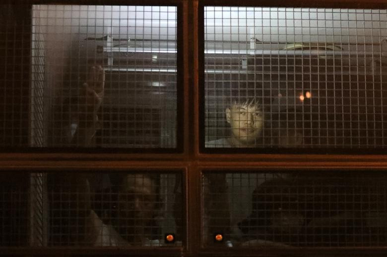 Một số người bị bắt giữ trong cuộc biểu tình vừa qua.