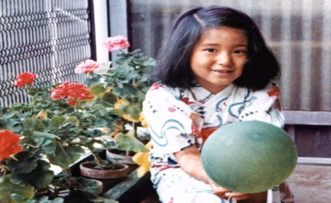 Trong ảnh, Hoàng hậu Masako, khi đó 6 tuổi, tại nhà ở New York (Mỹ) năm 1970. Ảnh: KN.