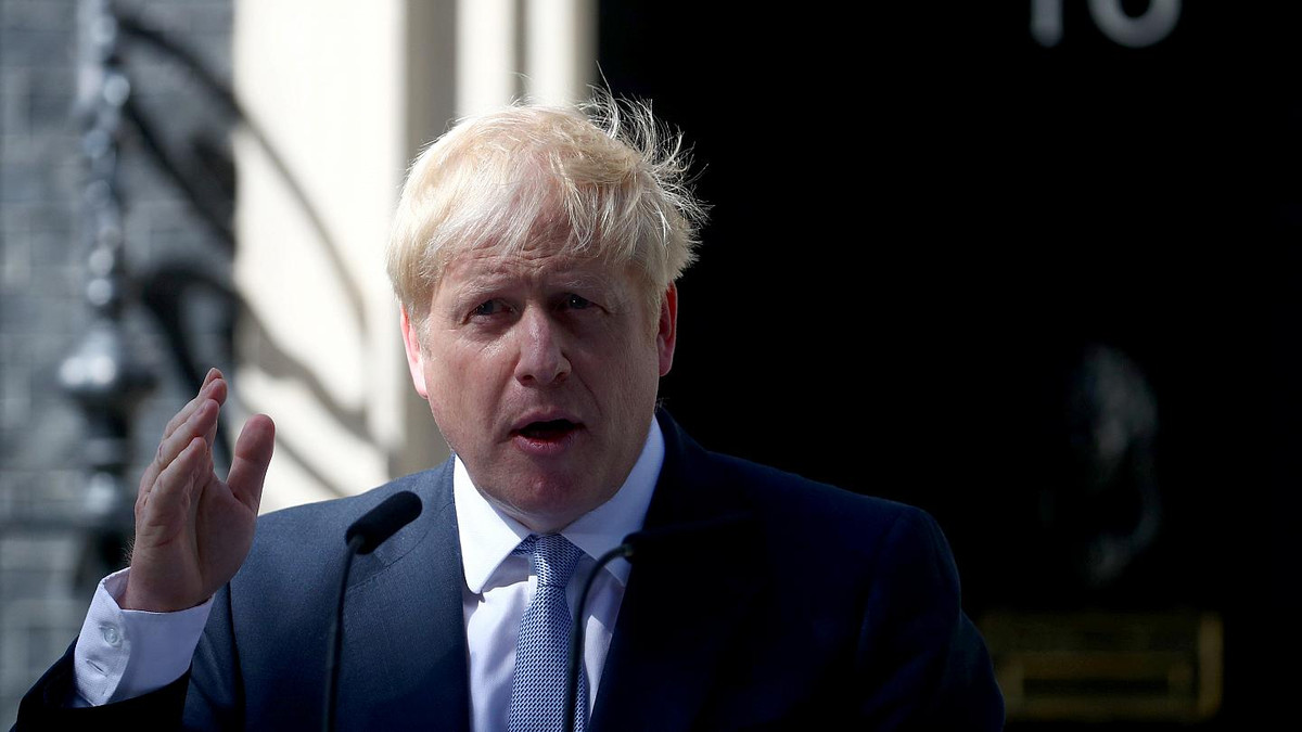 Tuy nhiên, các nguồn tin chính phủ cho hay Thủ tướng Anh muốn đợi thêm 6 tháng nữa mới nộp đơn từ chức để ông có thể hoàn thành Brexit và đưa Anh vượt qua giai đoạn tồi tệ nhất của đại dịch COVID-19. Ảnh: Euronews.