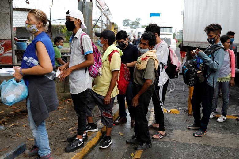 Canh nguoi di cu va vat tren hanh trinh toi My giua “bao” COVID-19-Hinh-7